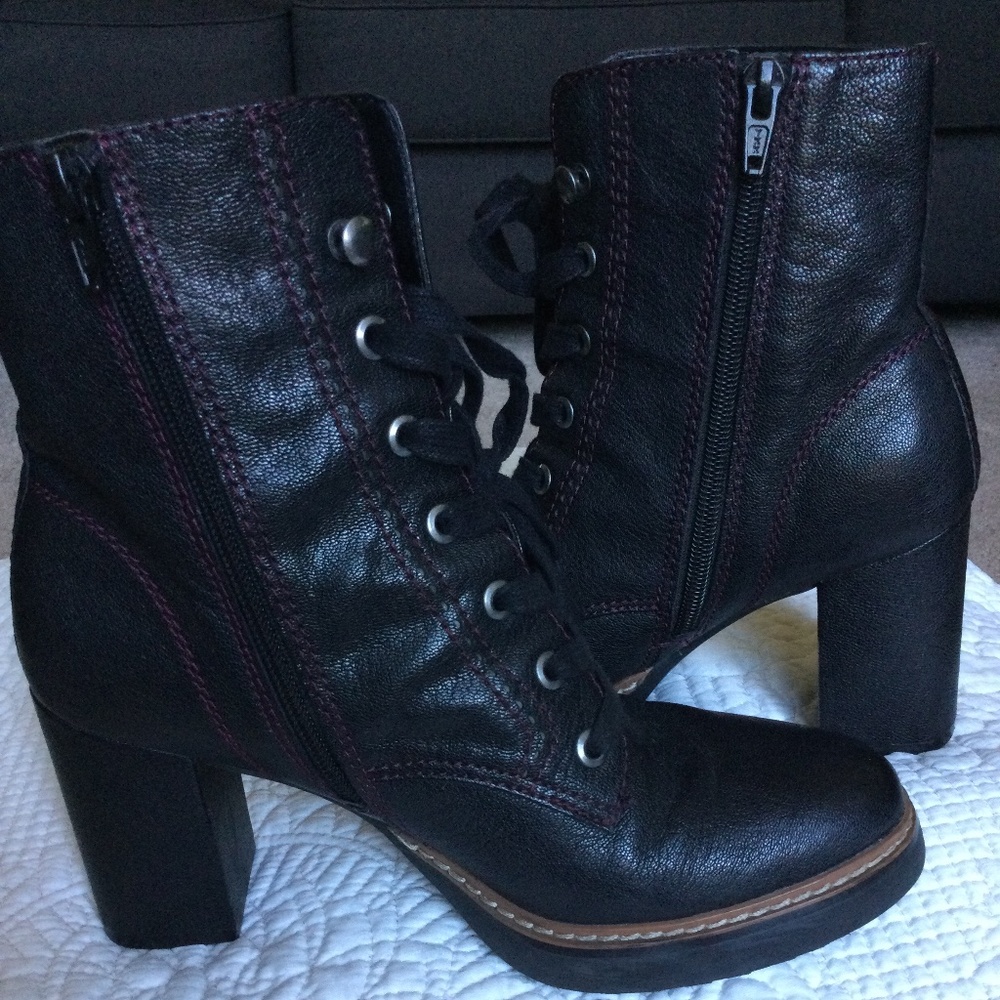 Naturalizer Callie Lace Up Boot Sz 6.5